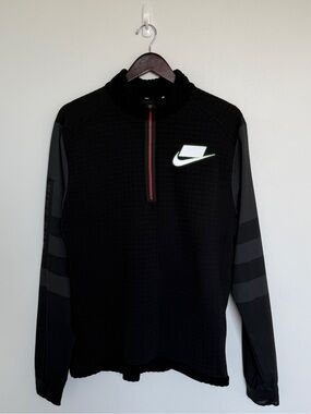 Nike Black Men’s Half-Zip Performance Jacket with Grey Sleeve Stripes